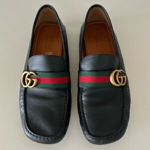 Men’s Gucci loafers. Excellent condition worn twice.